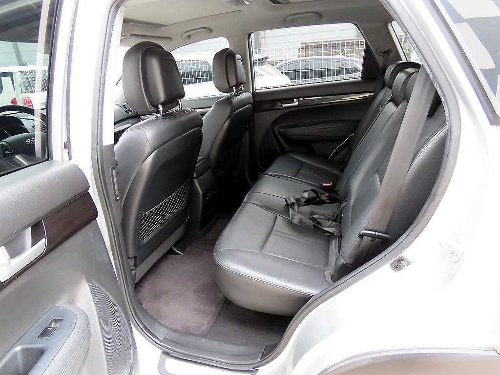 KIA Sorento - Vista 6