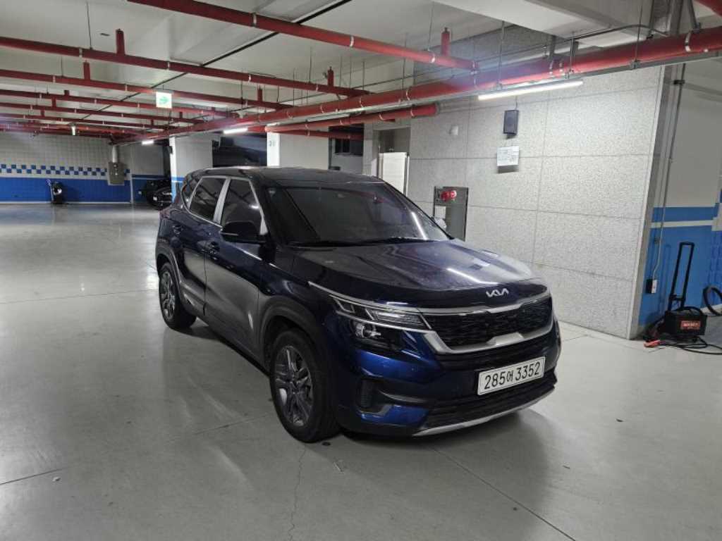 KIA Seltos - Vista 3