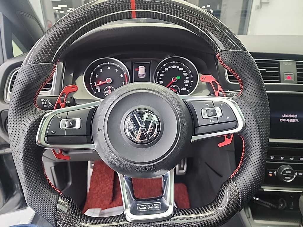 Volkswagen Golf - Vista 9