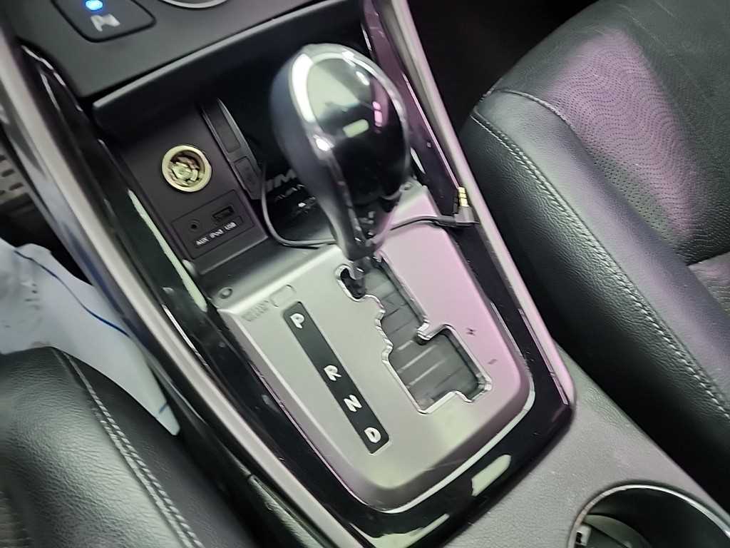 HYUNDAI Avante - Vista 8