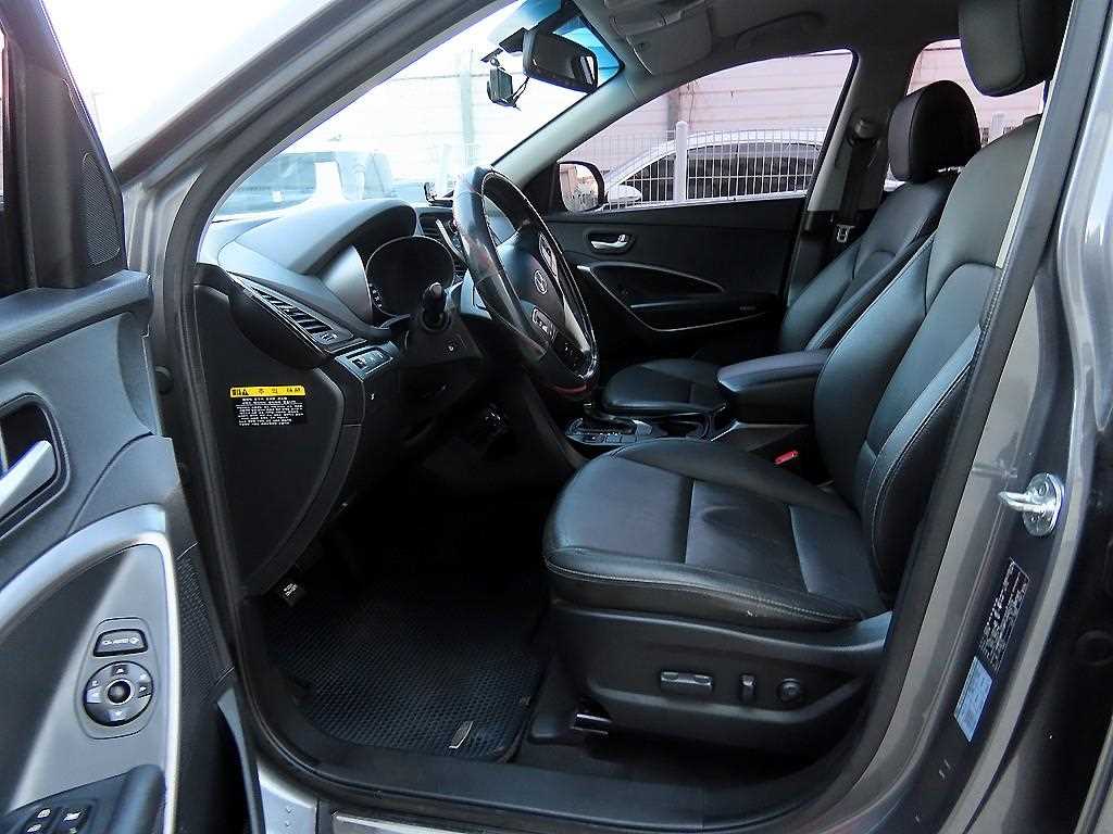 HYUNDAI Santa Fe - Vista 5