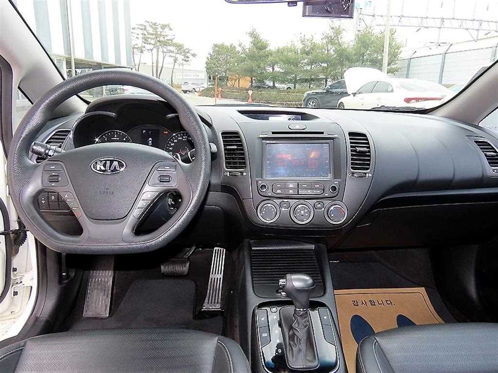 KIA K3 - Vista 7