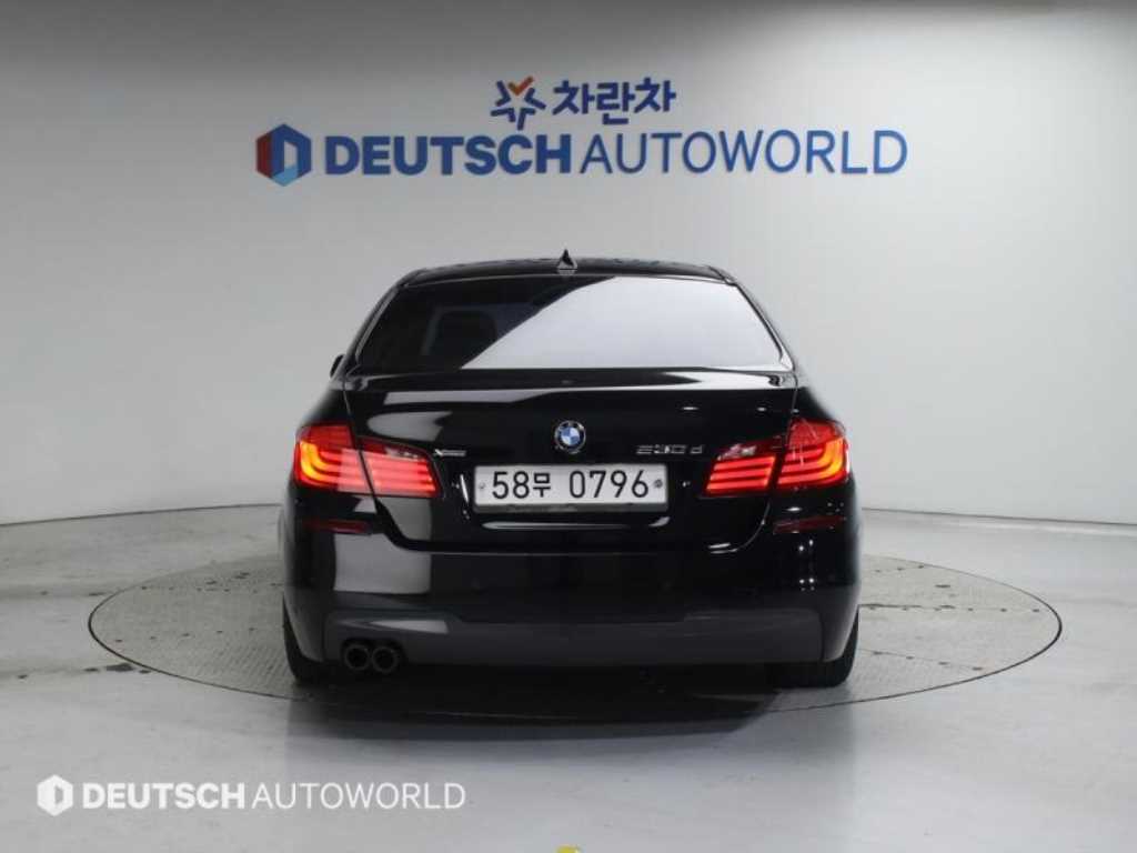 BMW 5 Series - Vista 4
