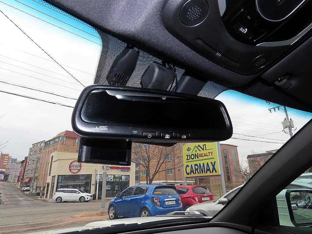 Ssangyong Torres - Vista 11