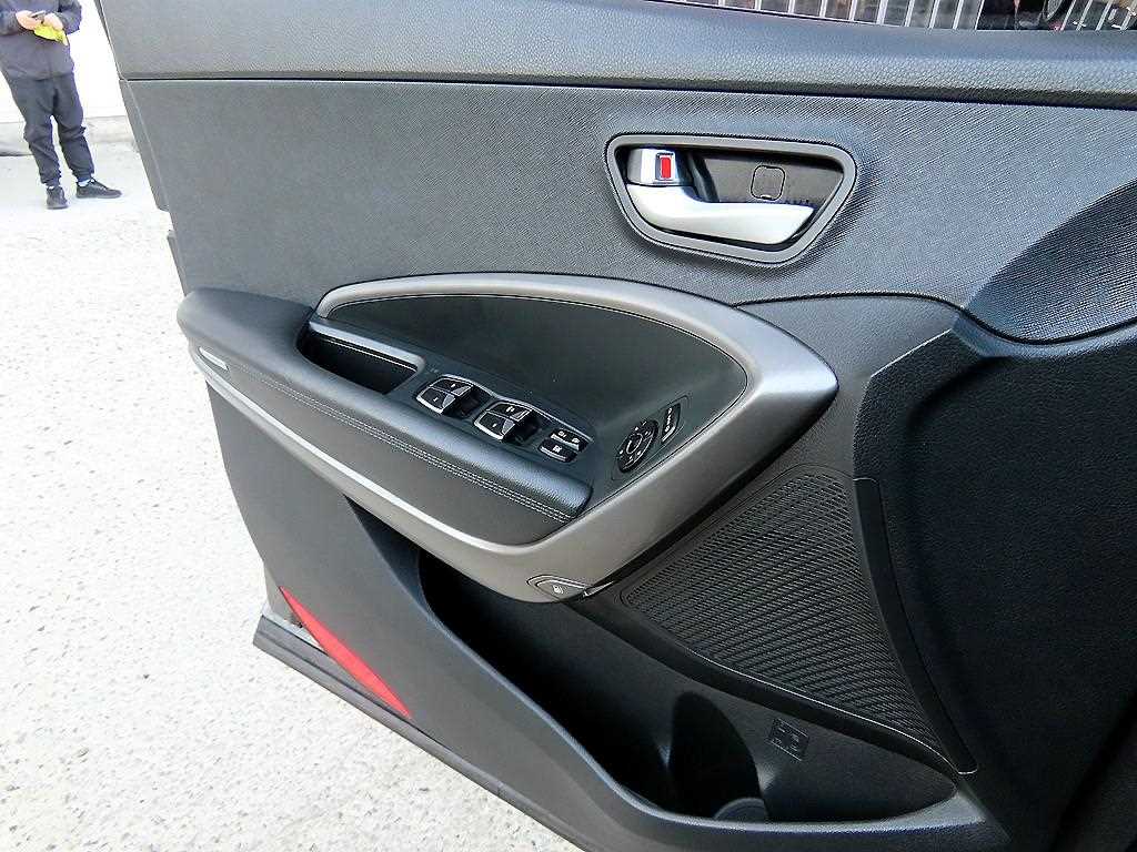 HYUNDAI Santa Fe - Vista 11