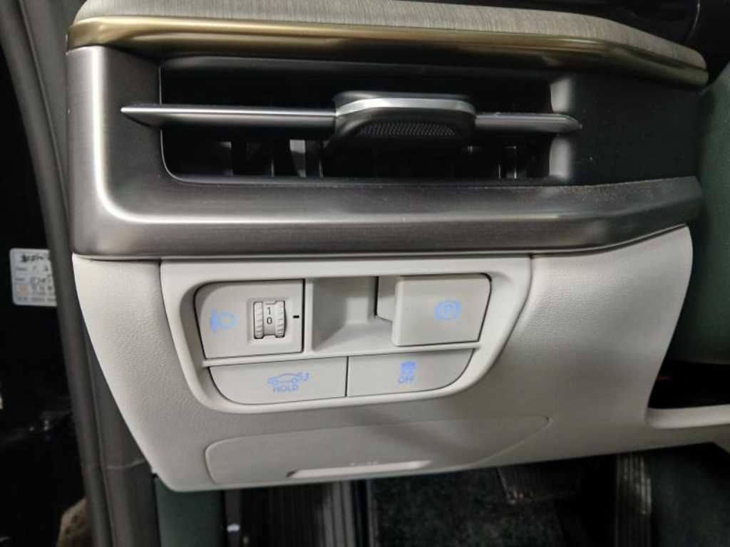 HYUNDAI Grandeur - Vista 11