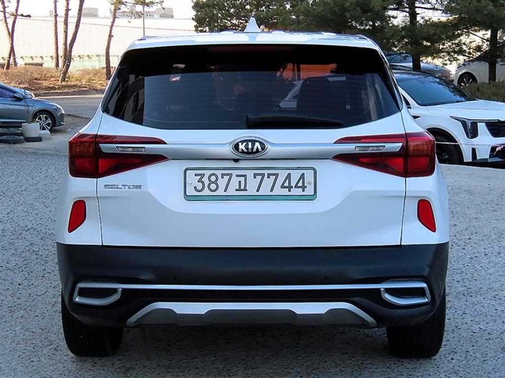 KIA Seltos - Vista 4