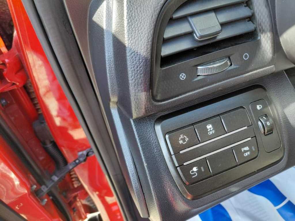 Ssangyong Tivoli - Vista 11