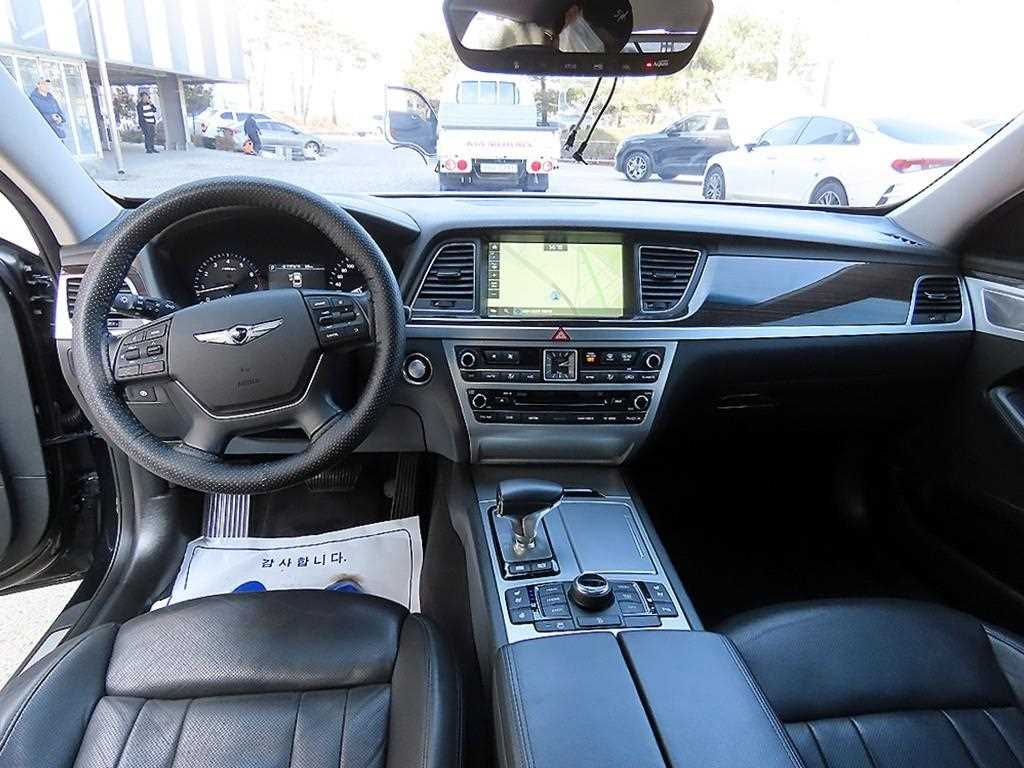 Genesis G80 - Vista 7