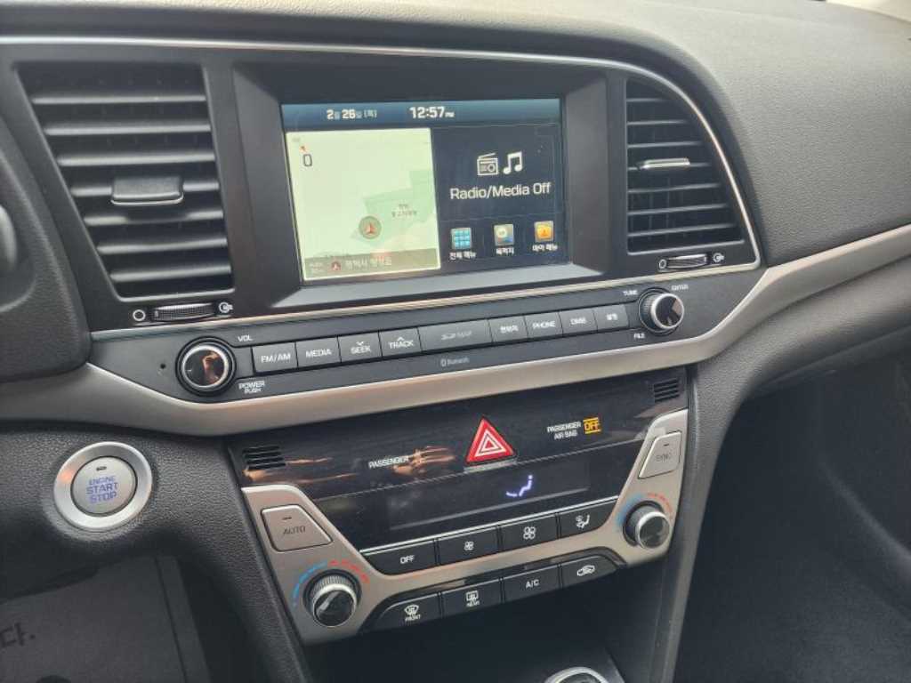 HYUNDAI Avante 2017 - Importación desde Corea - HF Imports Iquique - Foto 14