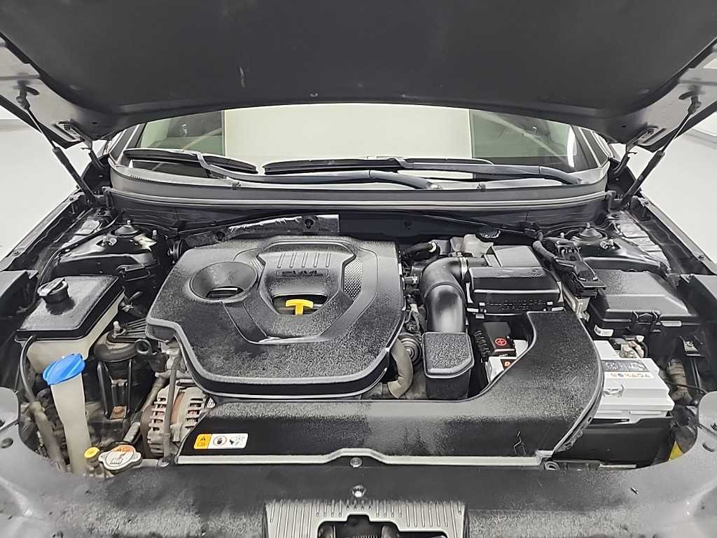 HYUNDAI Sonata - Vista 5