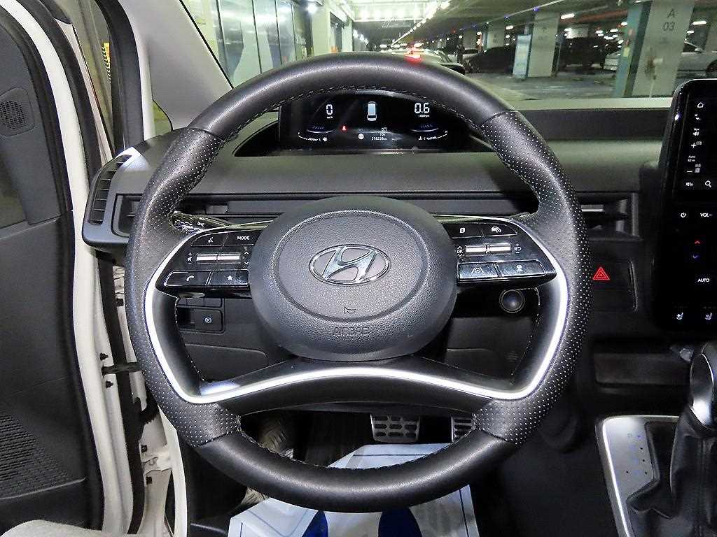 HYUNDAI Staria - Vista 7