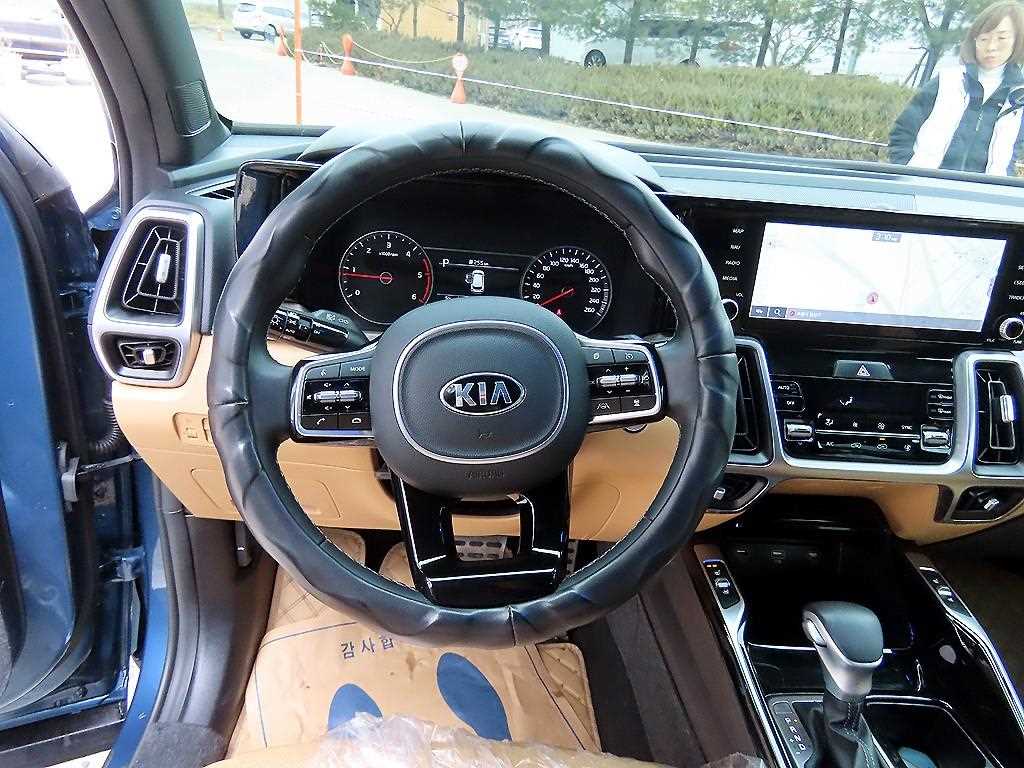 KIA Sorento - Vista 8