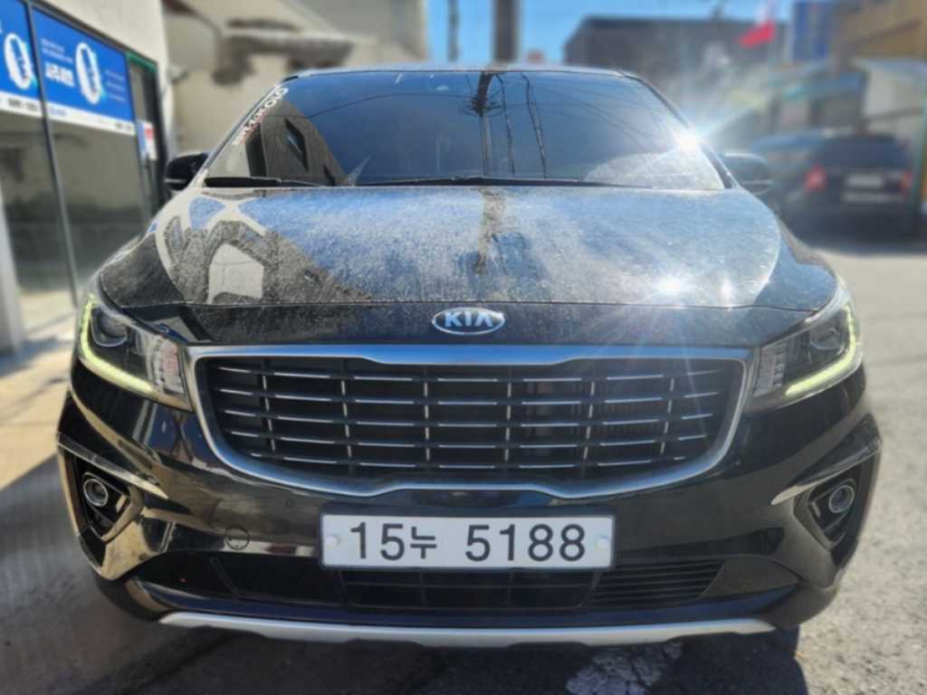 KIA Carnival 2019 Negro - Importación desde Corea - HF Imports Iquique - Foto 1