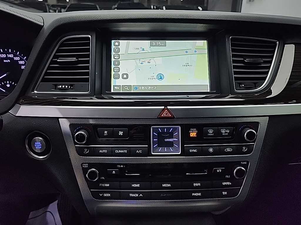 Genesis G80 - Vista 10