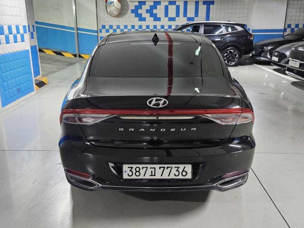 HYUNDAI Grandeur - Vista 4