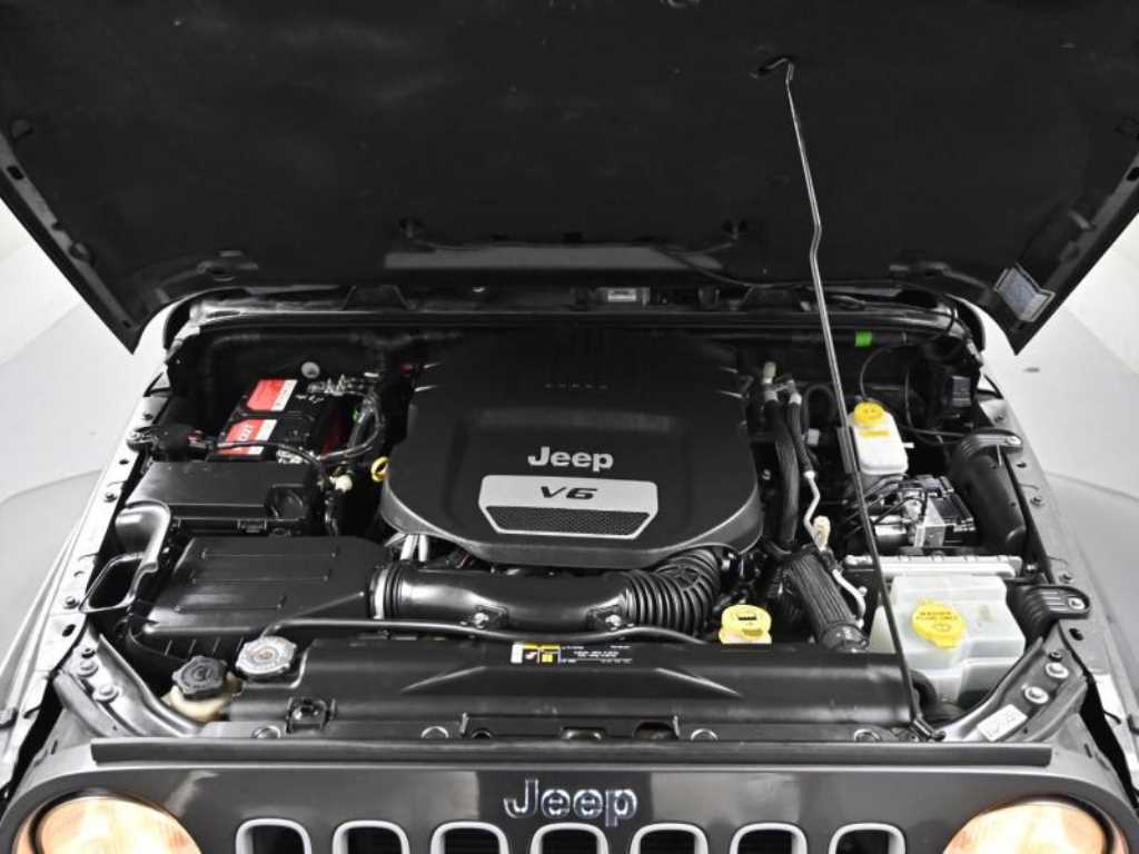 Jeep Wrangler - Vista 6