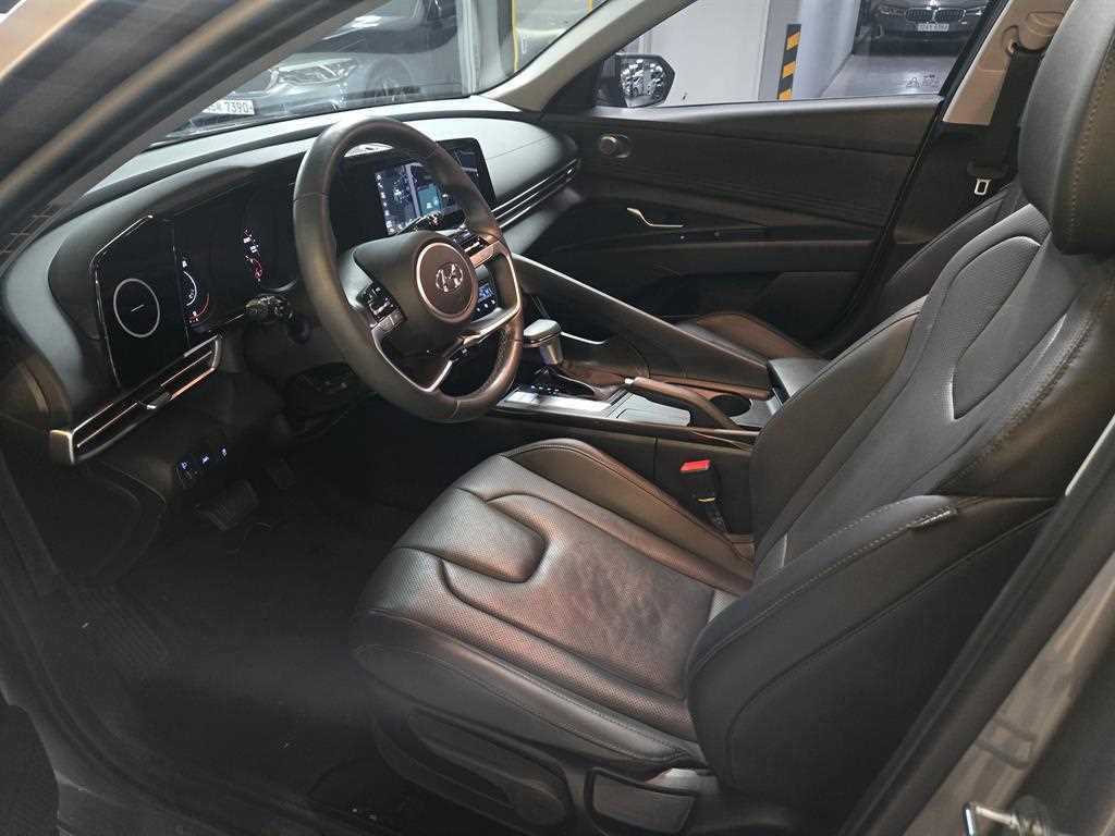 HYUNDAI Avante - Vista 6