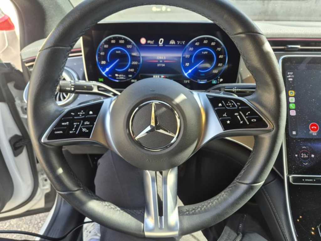 Mercedes Benz EQE - Vista 9