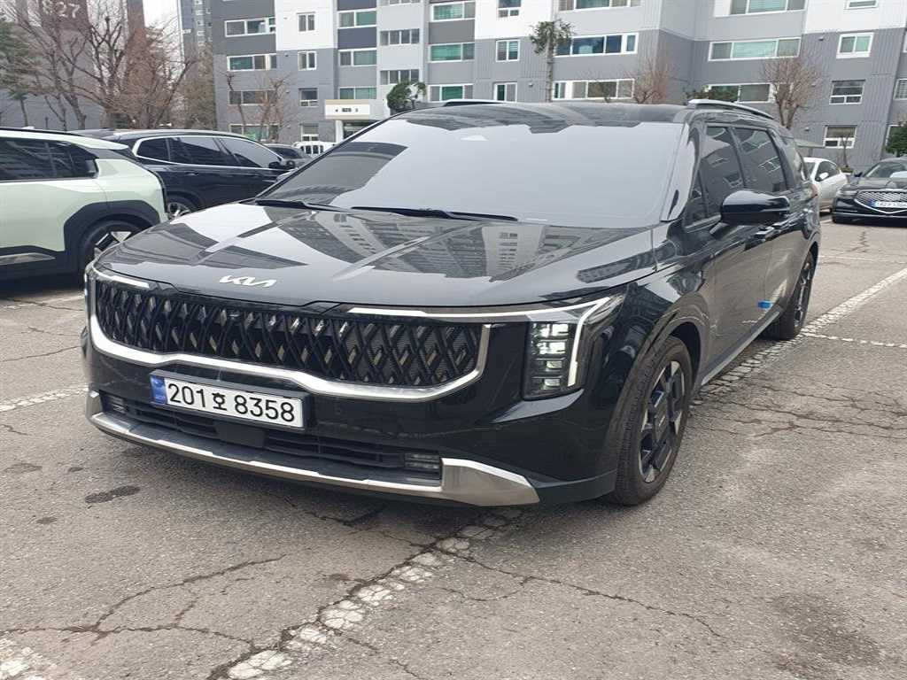 KIA Carnival 2025 Negro - Importación desde Corea - HF Imports Iquique - Foto 1