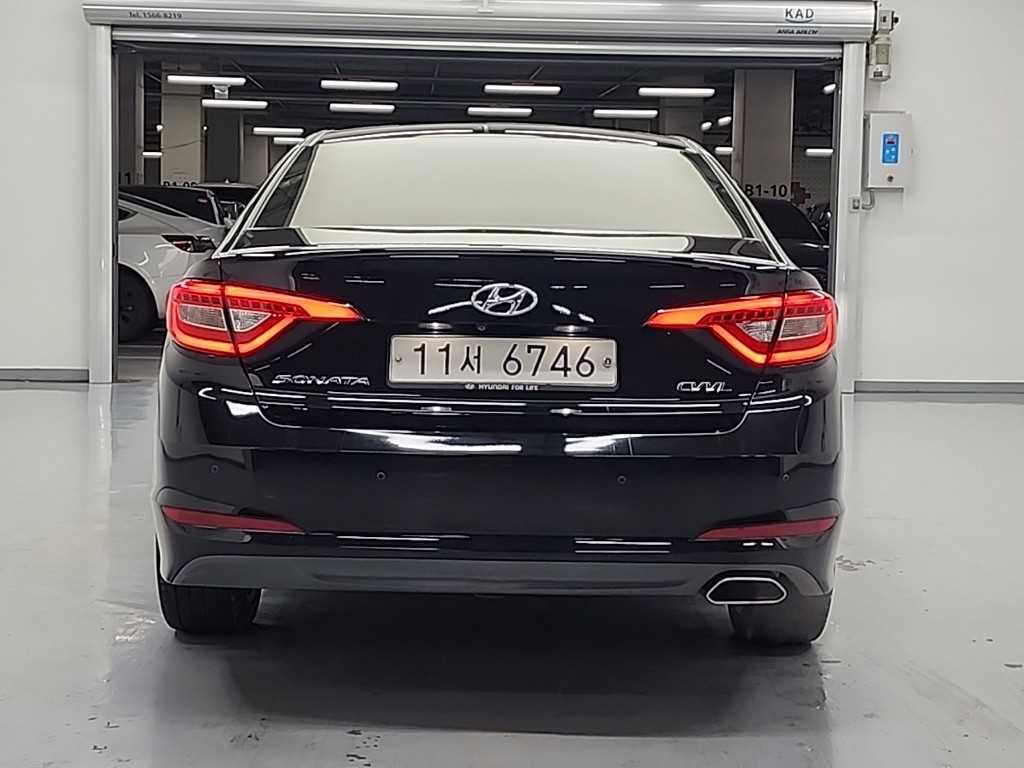 HYUNDAI Sonata - Vista 3
