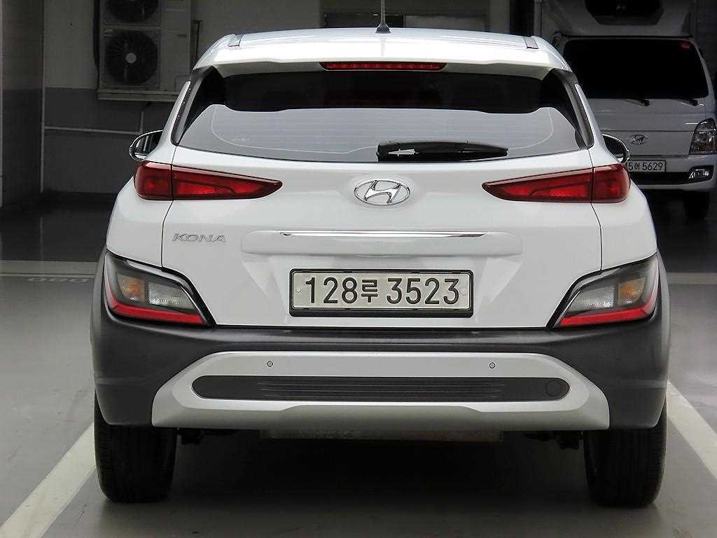 HYUNDAI Kona - Vista 3