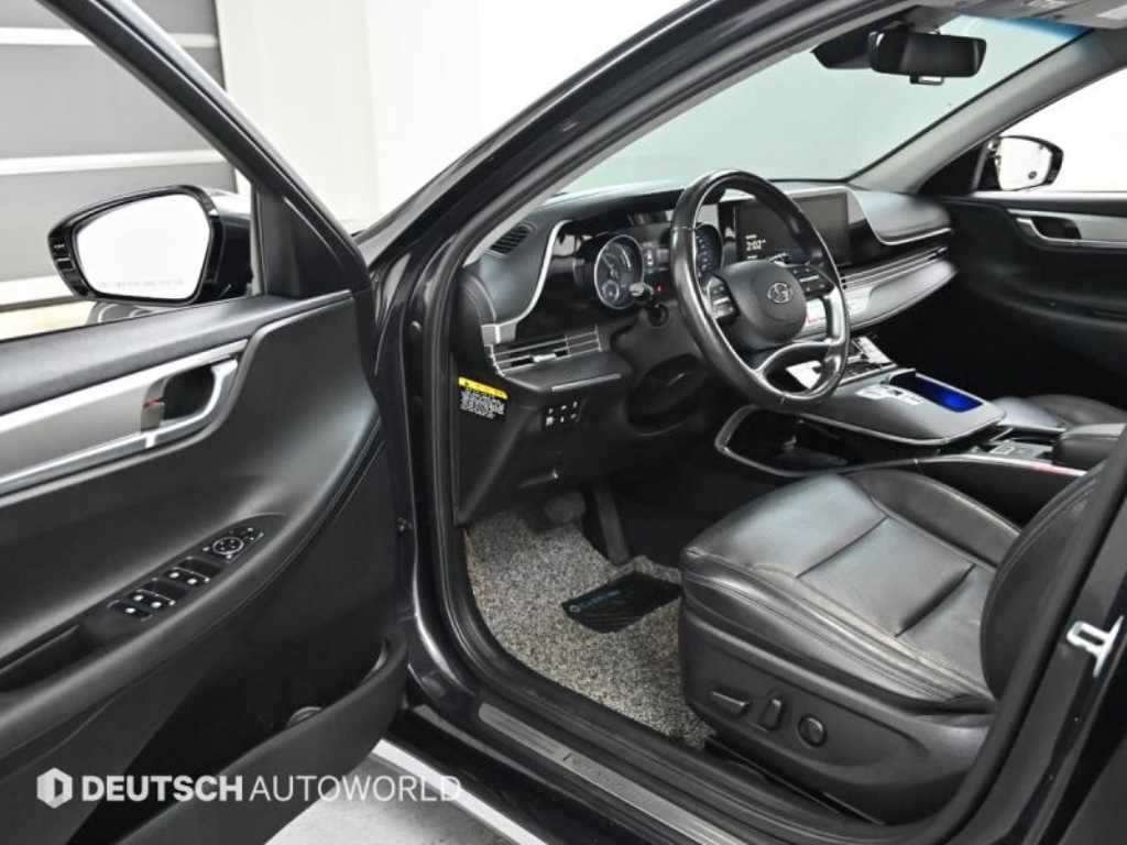 HYUNDAI Grandeur - Vista 11