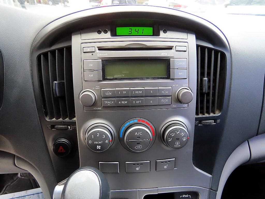 HYUNDAI Starex 2013 Plateado - Importación desde Corea - HF Imports Iquique - Foto 13