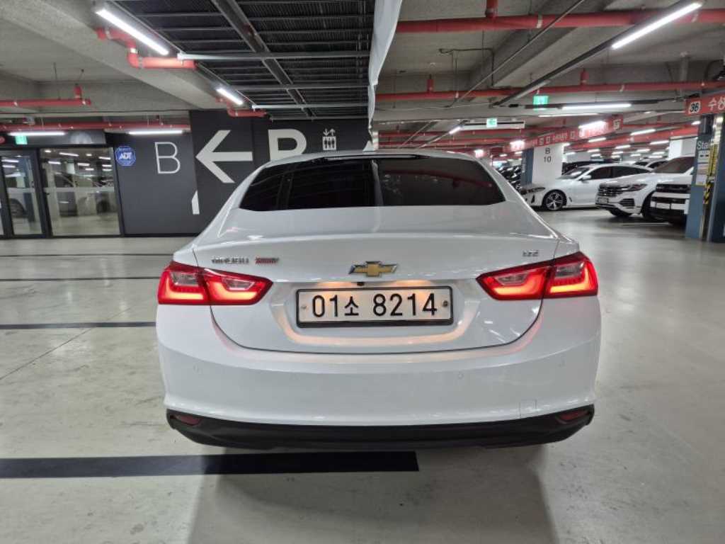 Chevrolet Malibu - Vista 4