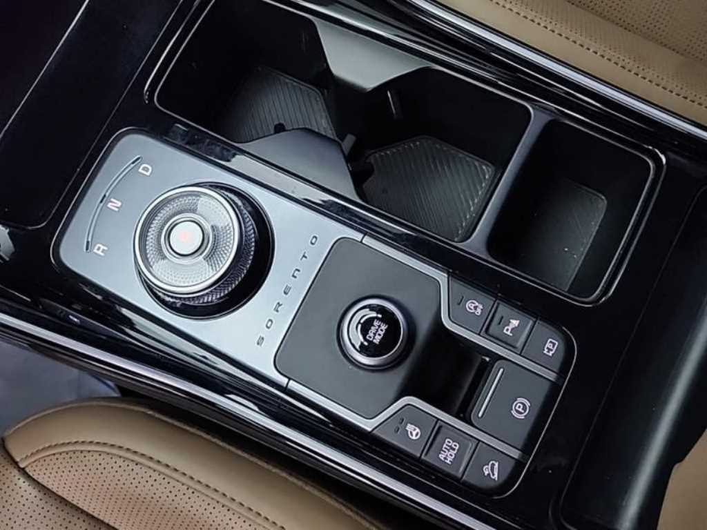 KIA Sorento - Vista 8