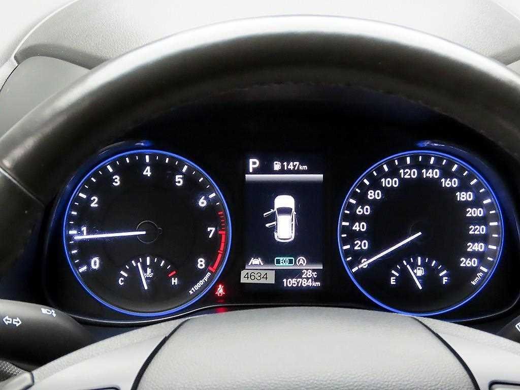 HYUNDAI Kona - Vista 6