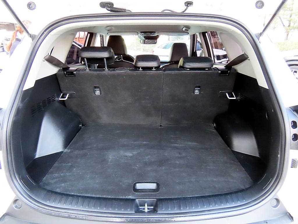 KIA Seltos 2021 Blanco - Importación desde Corea - HF Imports Iquique - Foto 17