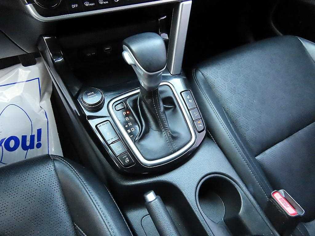 KIA Seltos - Vista 10