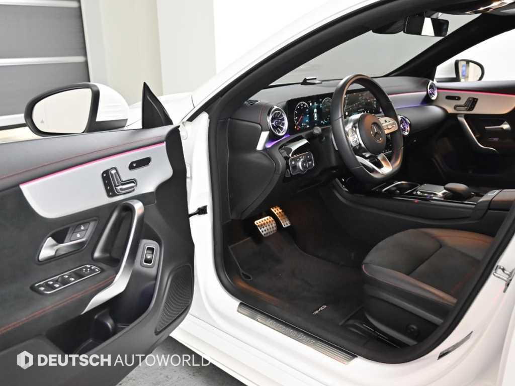 Mercedes Benz CLA Class - Vista 11