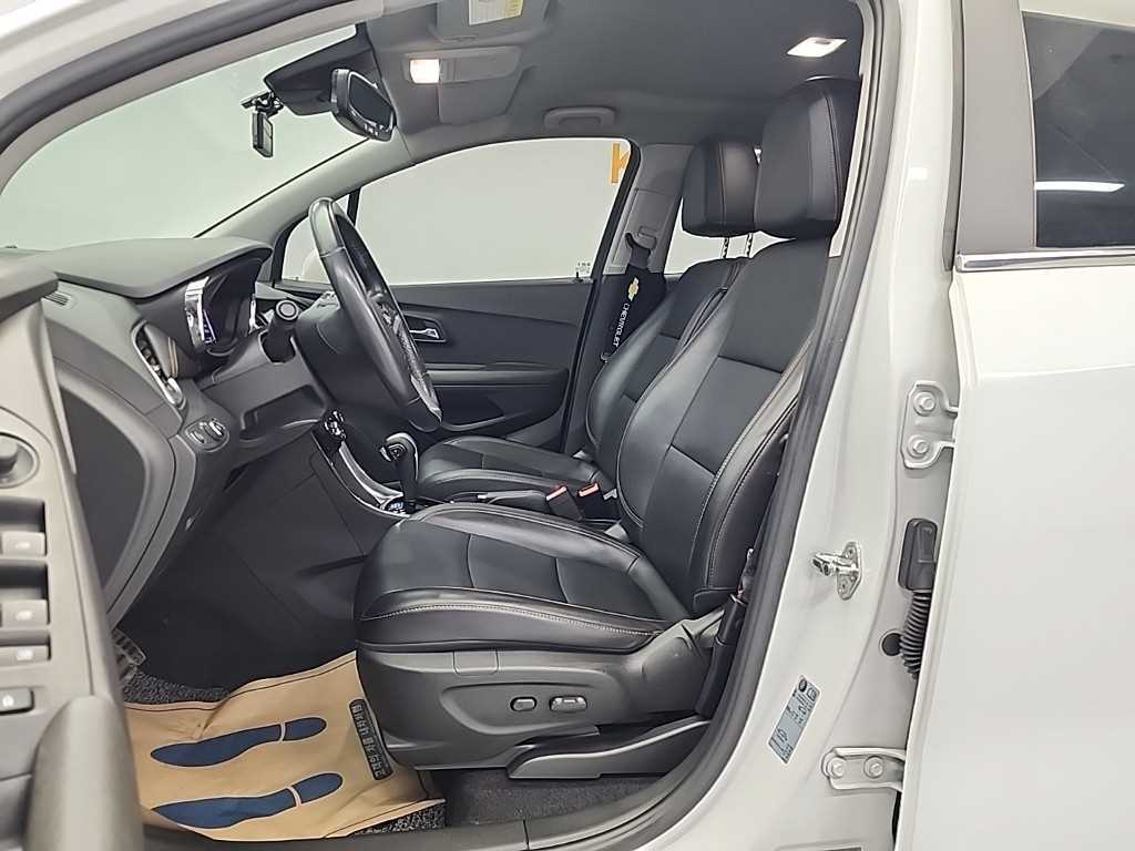 Chevrolet Trax - Vista 11