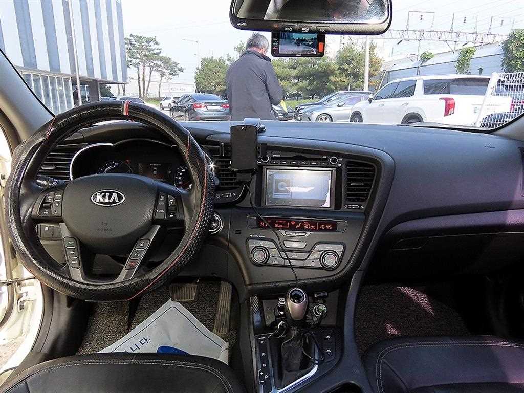 KIA K5 - Vista 7