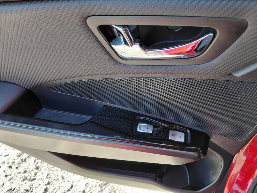 Ssangyong Tivoli 2016 Rojo - Importación desde Corea - HF Imports Iquique - Foto 18