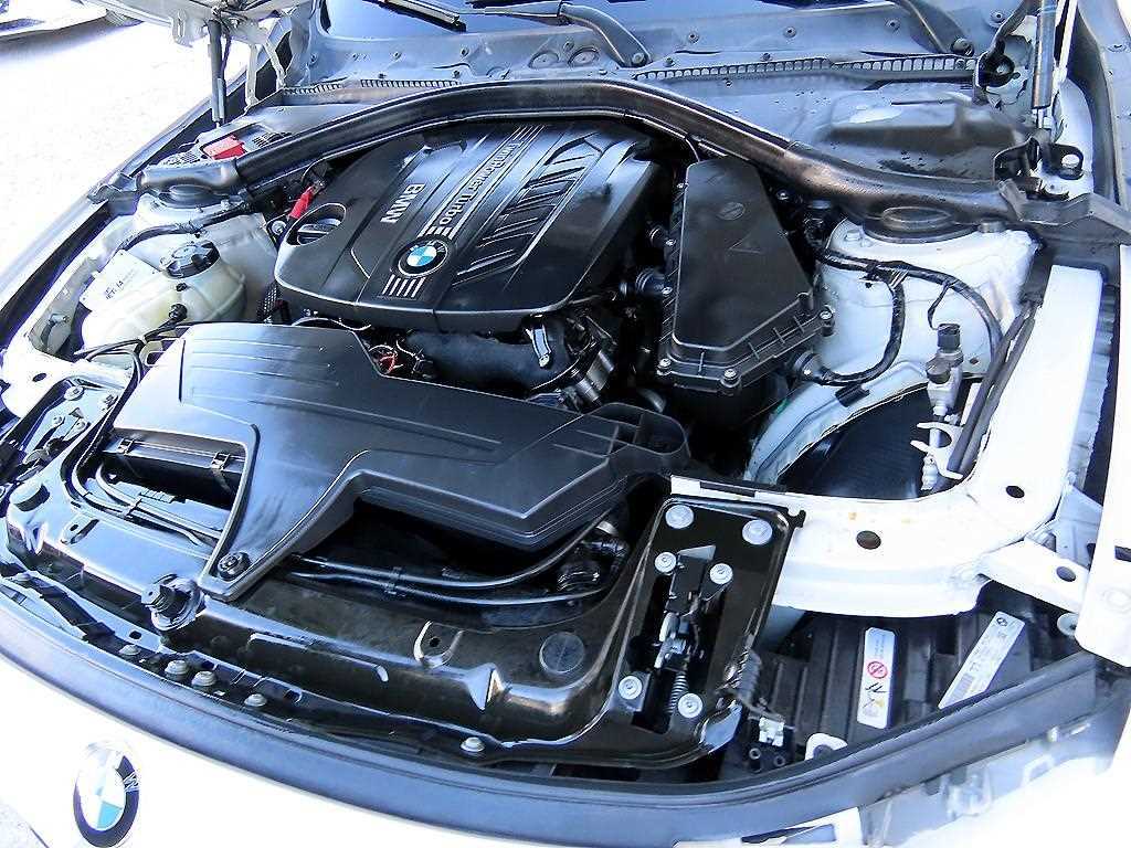 BMW 3 series 2012 Blanco - Importación desde Corea - HF Imports Iquique - Foto 16