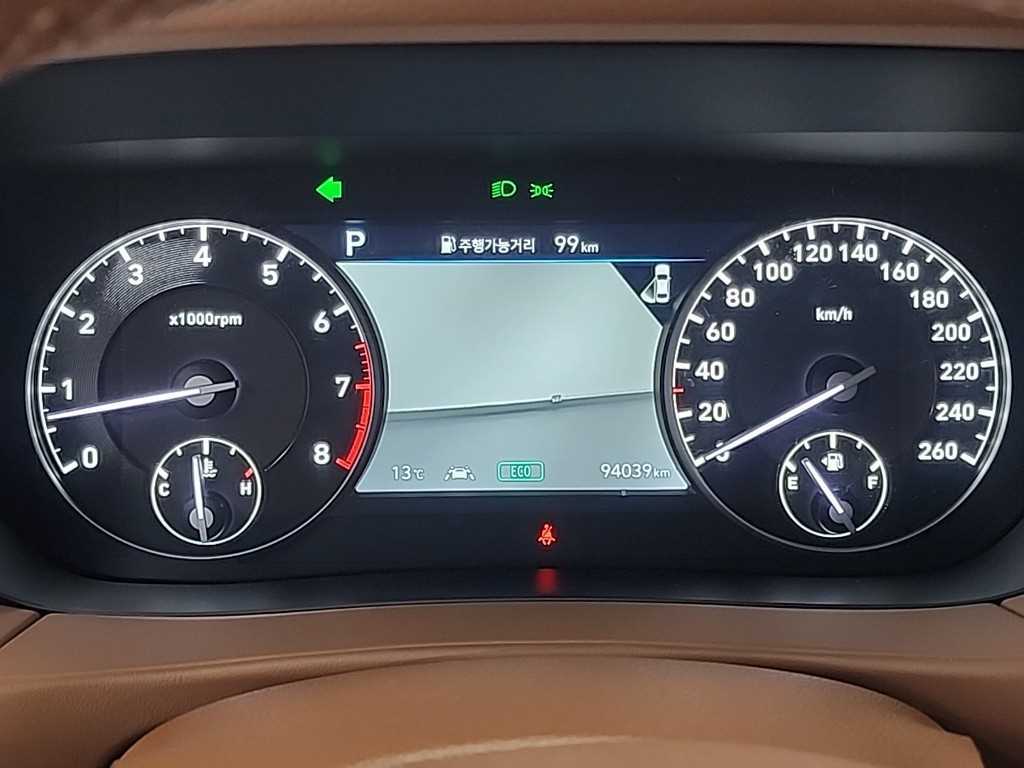 Genesis G90 - Vista 7