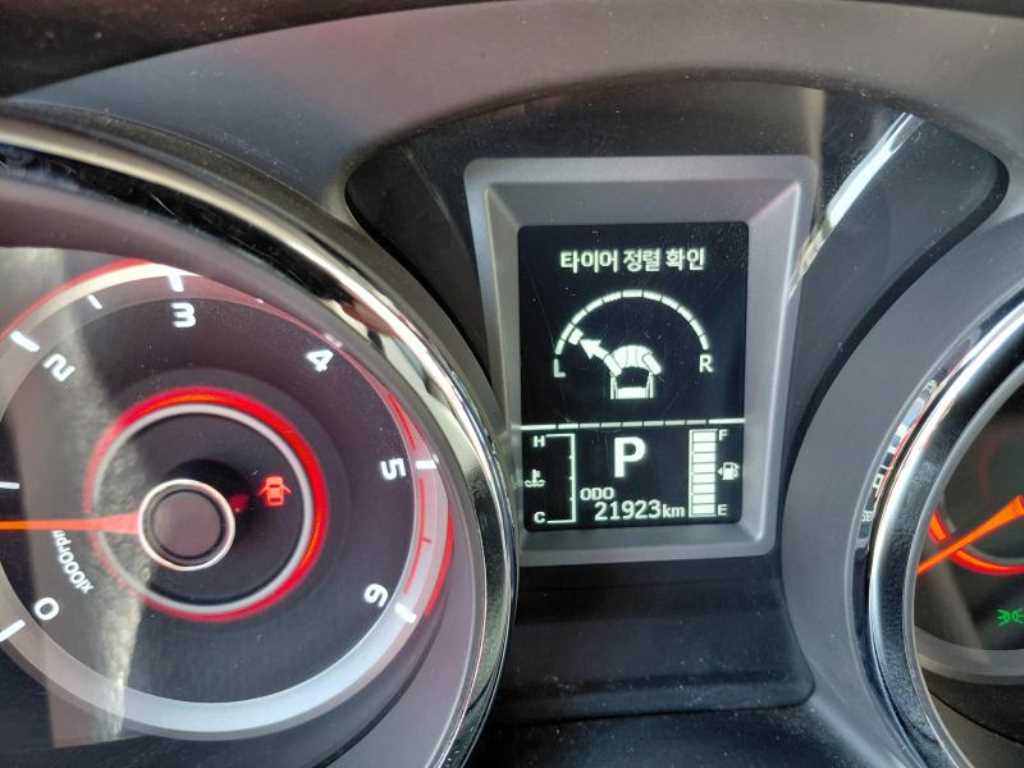 Ssangyong Tivoli - Vista 5