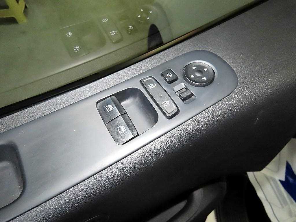 HYUNDAI Staria - Vista 11