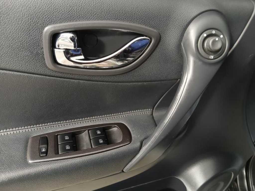 SAMSUNG QM5 - Vista 10