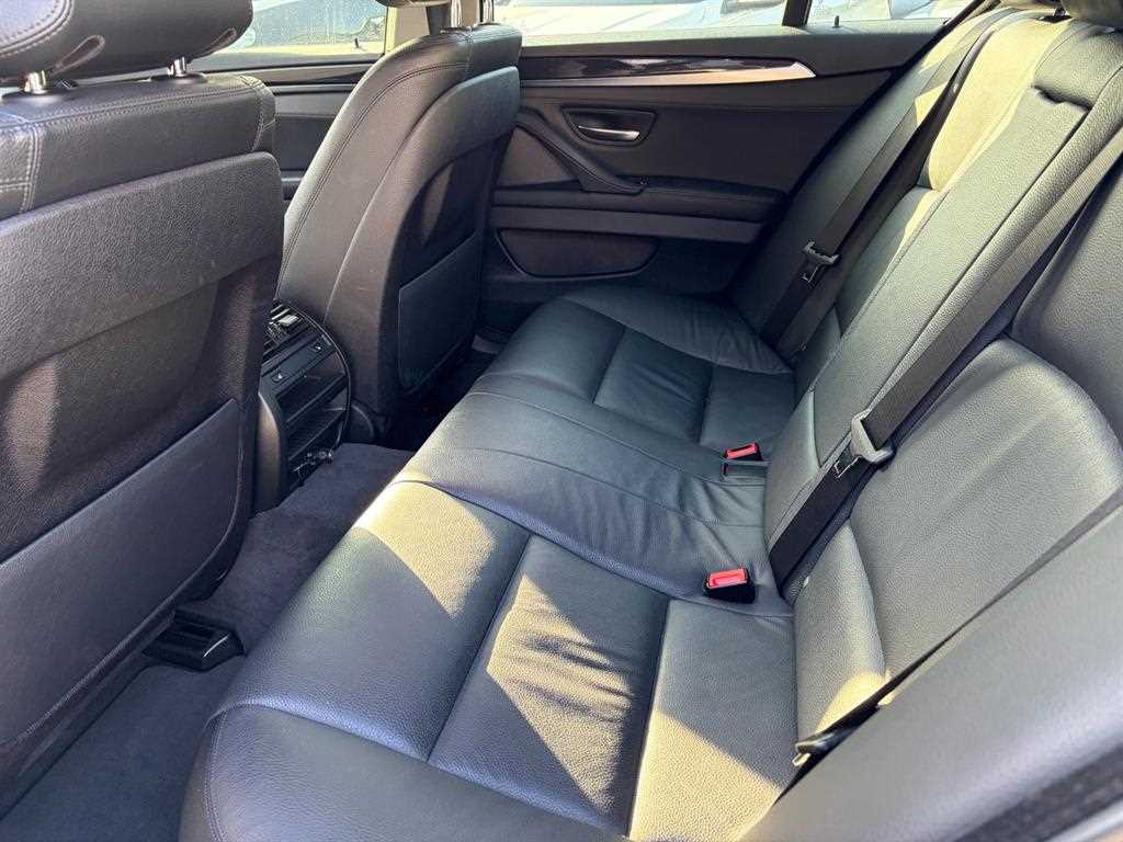 BMW 5 Series - Vista 8