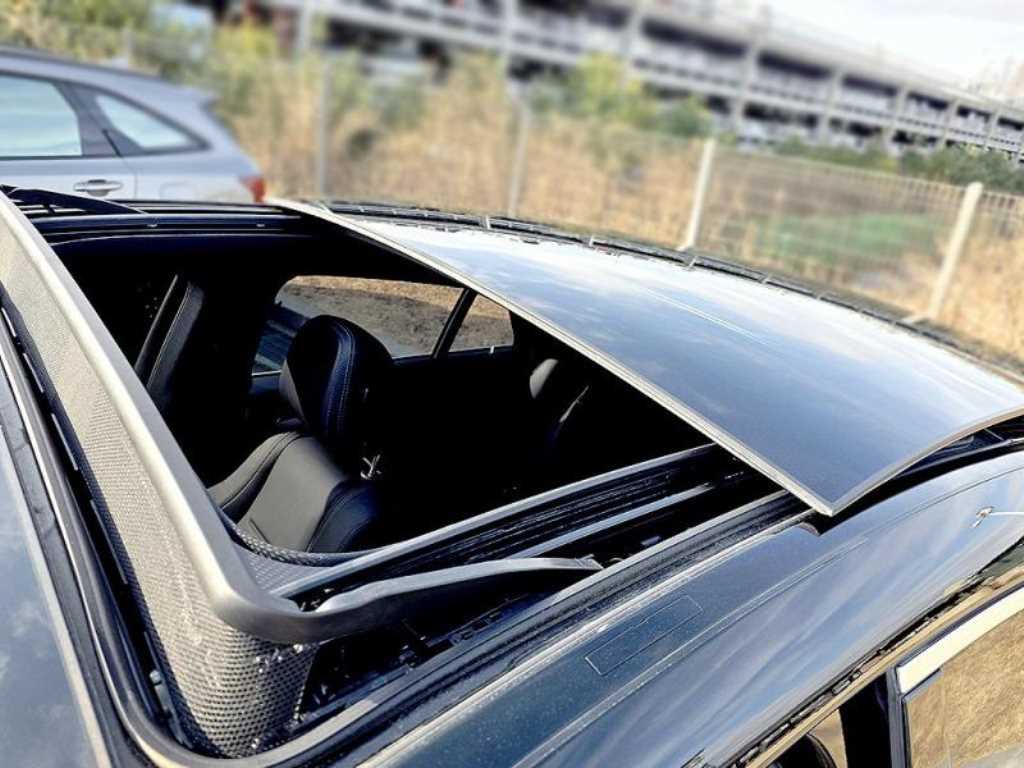 Mercedes Benz GLE Class - Vista 7