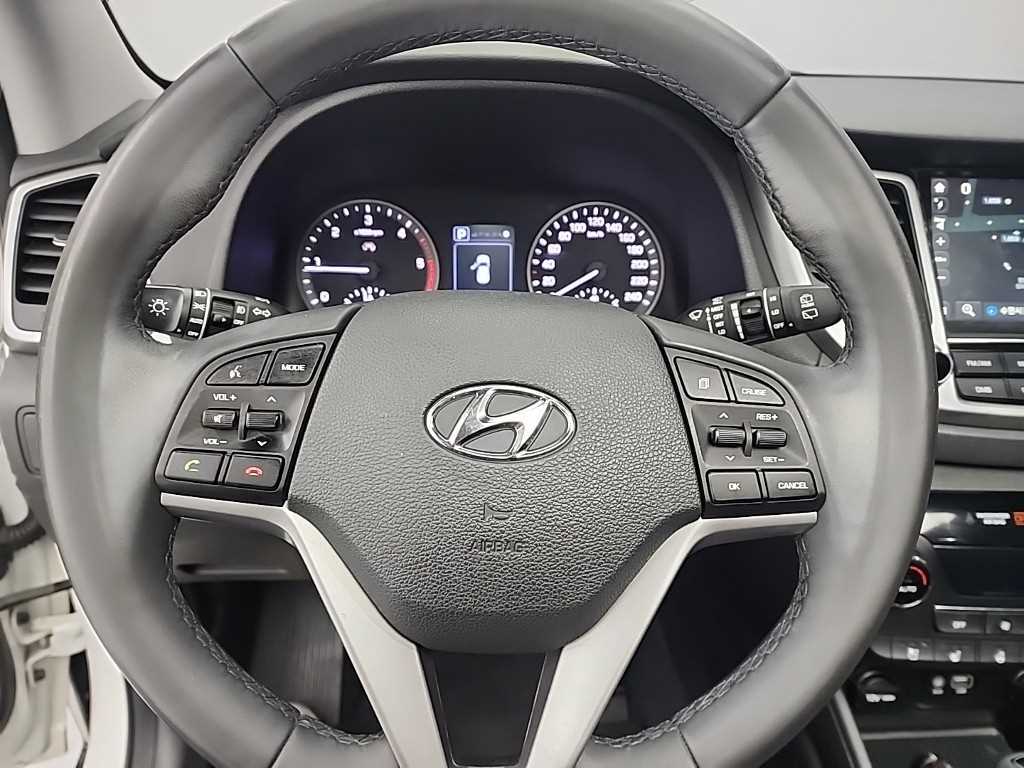 HYUNDAI Tucson - Vista 10