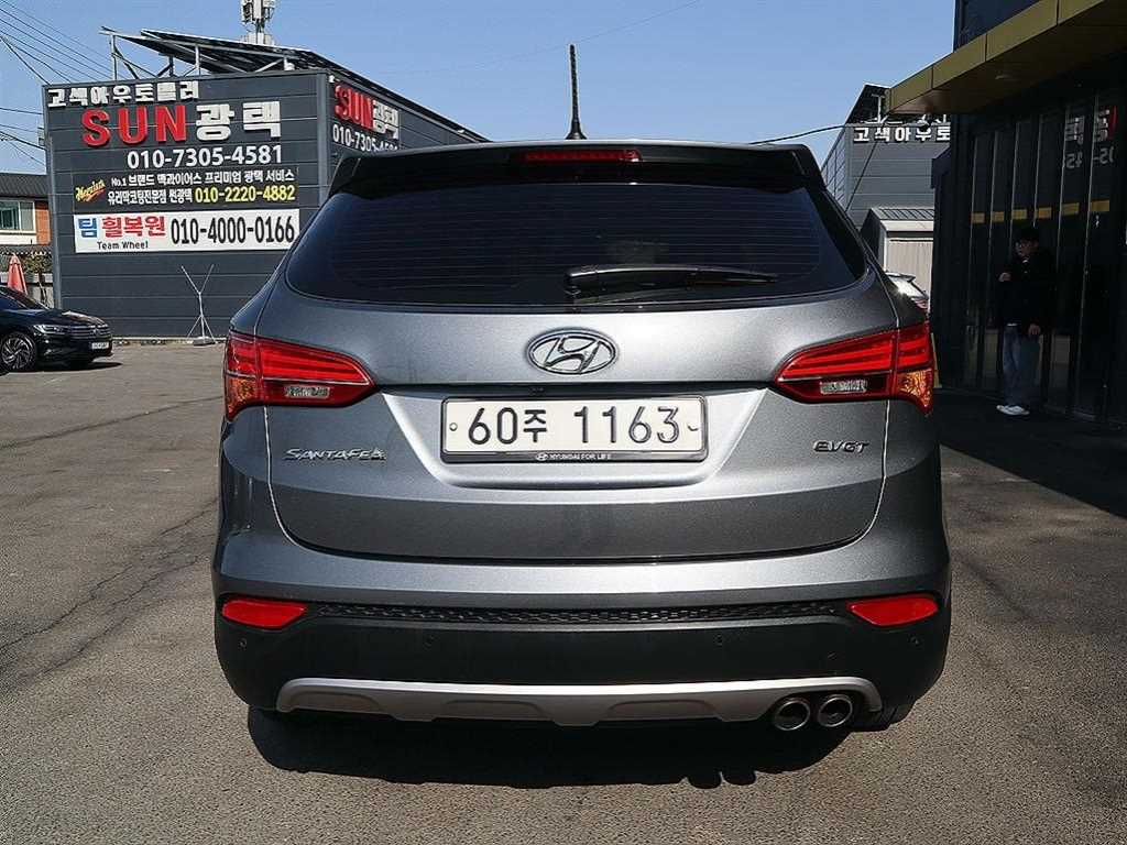 HYUNDAI Santa Fe - Vista 4