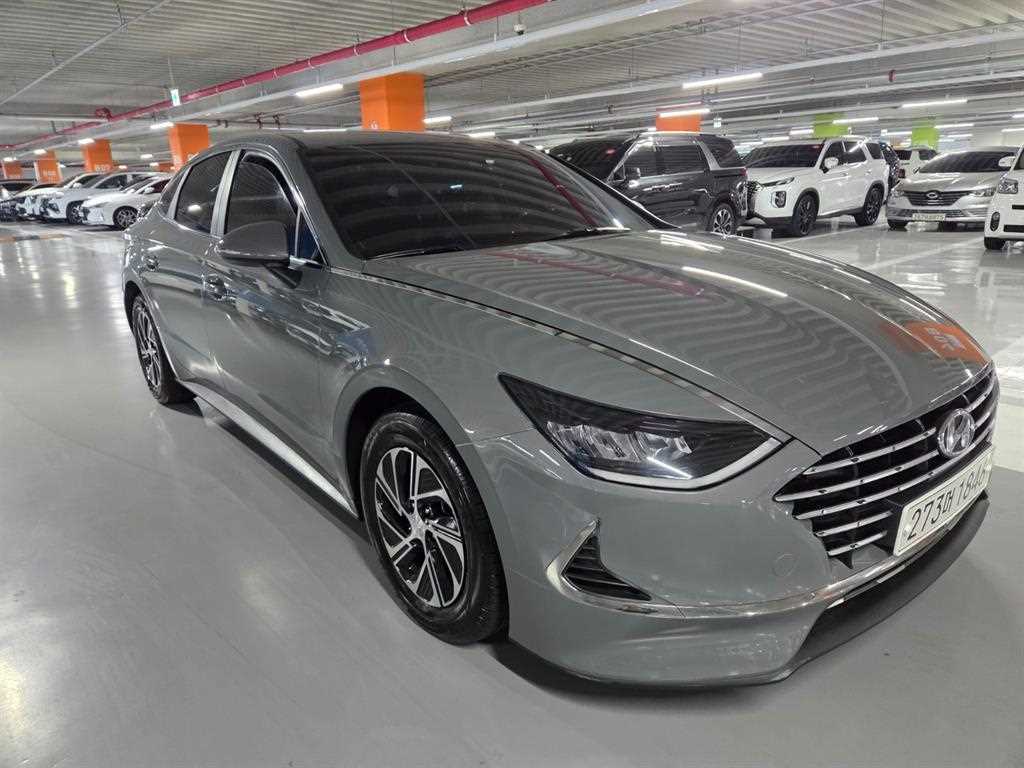 HYUNDAI Sonata - Vista 2