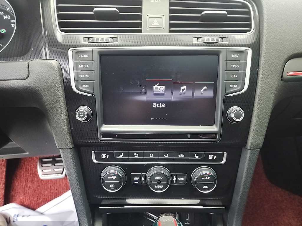 Volkswagen Golf - Vista 10