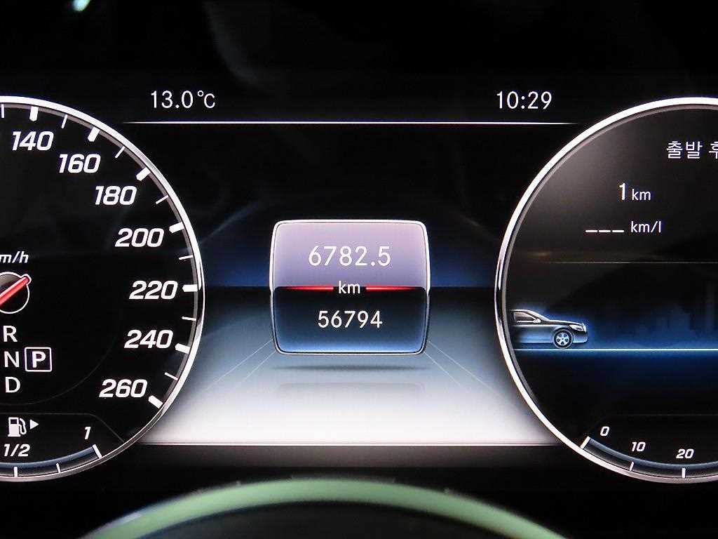 Mercedes Benz CLS Class - Vista 9