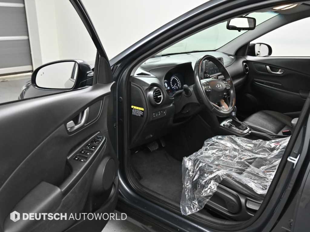 HYUNDAI Kona - Vista 11